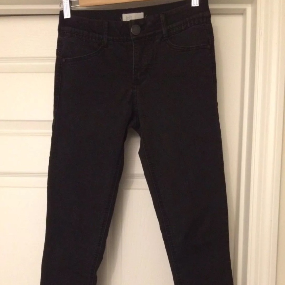 Jolt Womens Black Skinny Jeans 26-inch waist and 28 -inch Inseam